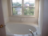 5714-master-bedroom-tub